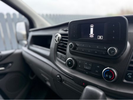 2020 Ford Transit Custom AUTO 2020 TRANSIT CUSTOM €19,950 thumbnail