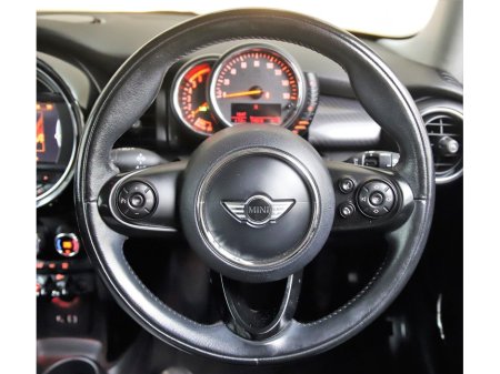 2015 MINI Hatch - thumbnail 17