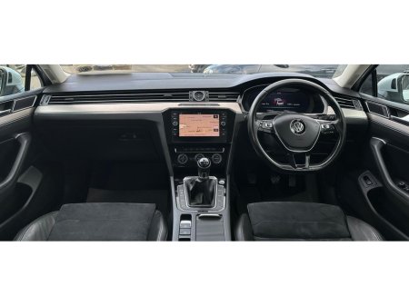 2019 Volkswagen Passat - thumbnail 13