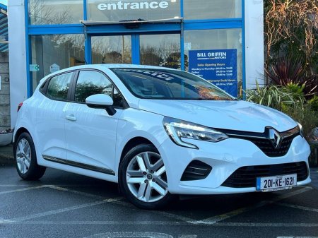 2020 Renault Clio DYNAMIQUE 1.0 TCE // NEW 2 YEAR NCT // AIR CONDITIONING // 16" ALLOYS €11,950 thumbnail