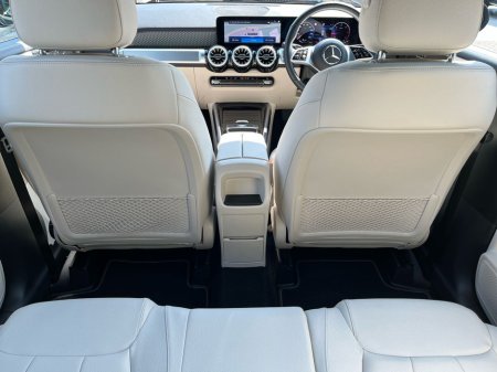 2025 Mercedes-Benz GLB - thumbnail 23