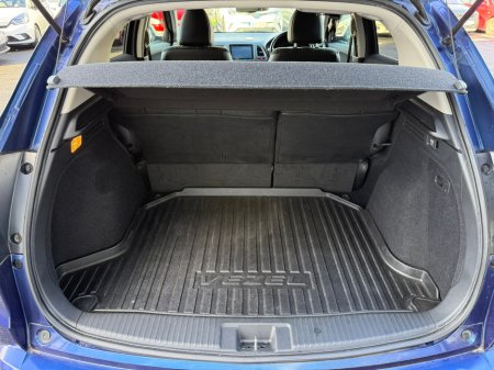 2015 Honda Vezel  €15,490 thumbnail