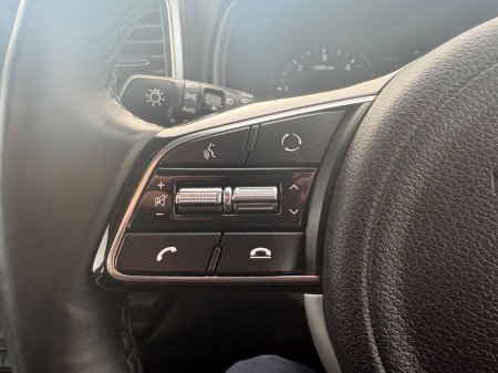 2021 Kia Sportage - thumbnail 8