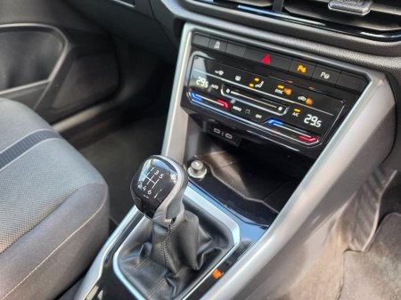 2022 Volkswagen T-Roc - thumbnail 13