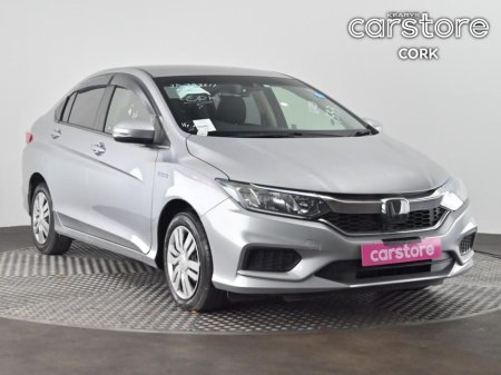 2019 Honda Grace 1.5 4 DR AUTO €16,880