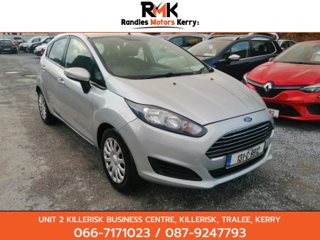 2013 Ford Fiesta - thumbnail 1