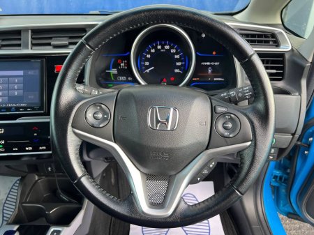 2017 Honda Fit L-PACKAGE 1.5 HYBRID AUTO // SERVICE HISTORY // HALF LEATHER INTERIOR // CRUISE CONTROL €12,900