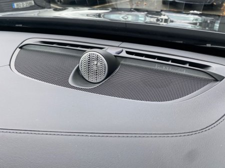 2025 Volvo XC90 T8 Ultra AWD Auto (PHEV) €84,900 thumbnail