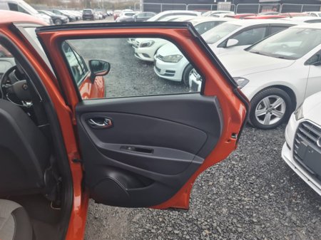2015 Renault Captur 1.2 Petrol Automatic - 6 Month Warranty  (7526) €10,995 thumbnail