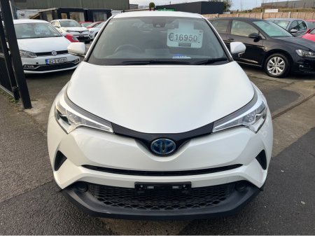 2017 Toyota C-HR 1.8 HYBRID AUTO LOW KM €16,950 thumbnail