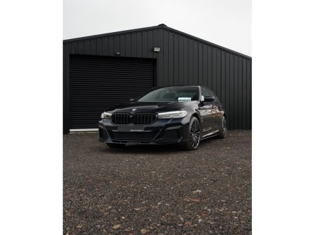 2021 BMW 5 Series - thumbnail 3