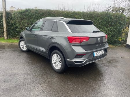 2018 Volkswagen T-Roc DESIGN 1.0 TSI MANUAL 6SPEED FWD 115HP 5DR thumbnail