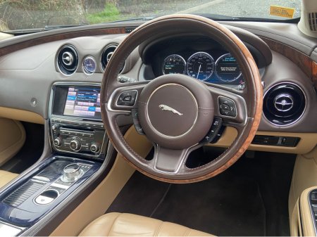 2013 Jaguar XJ 3.0 D PREMIUM LUXURY 4DR A AUTO €12,950 thumbnail