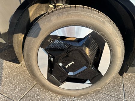 2026 Kia EV5 - thumbnail 4