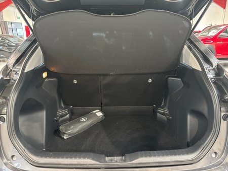 2023 Toyota Yaris Cross LUNA HYBRID AUTO €28,500 thumbnail