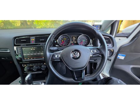 2016 Volkswagen Golf 1.4 TSI DSG 5DR 150HP Highline €16,995 thumbnail