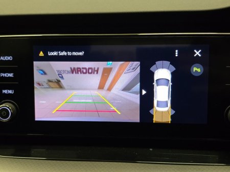 2024 Skoda Octavia 2.0 TDi Ambition 5DR H/B €29,750 thumbnail