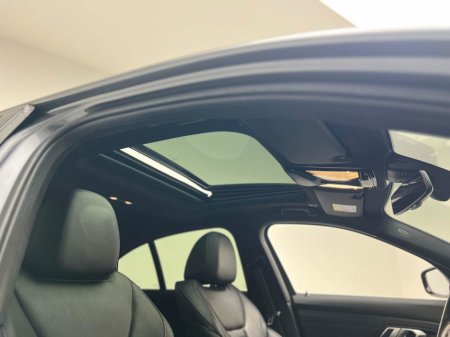 2021 BMW 3 Series 330E M SPORT *SUNROOF* €31,990 thumbnail