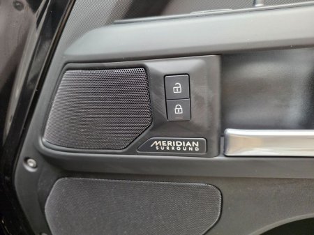 2025 Land Rover Defender *P300E HSE X-DYNAMIC*ONLY 3K MILES*AIR SUSPENSION* €106,950 thumbnail