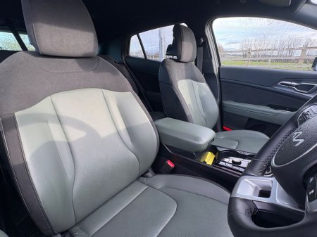 2024 Kia Sportage Phev Anniversary 5DR *WARRANTY TILL 2031* *1 YEAR AA* Touch Screen Infotainment System, Lane Departure Warning, Rear Parking Sensors, €41,950 thumbnail