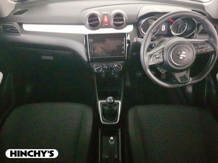 2024 Suzuki Swift Swift 1.2 Mild Hybrid SZ-L MT thumbnail