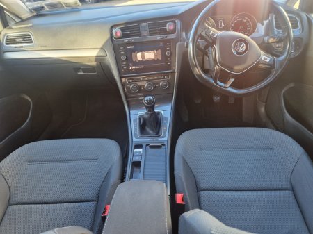 2017 Volkswagen Golf - thumbnail 6