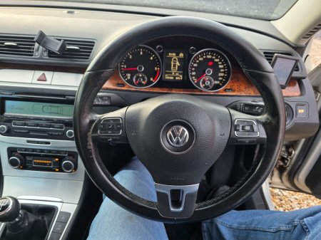 2010 Volkswagen Passat 1.6 TDI BLUEMOTION COMFORTLINE €3,950 thumbnail