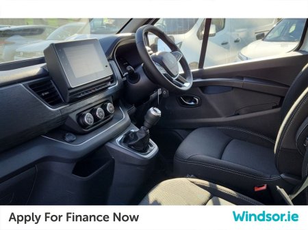 2025 Renault Trafic LL30 Blue dCi 150 Extra Crew Van €65,476