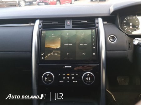 2021 Land Rover Discovery 3.0D 300PS SE COMM - 21" Black Alloys, Electric Deployable Towbar, Heated Seats, Air Suspension thumbnail