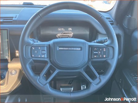 2025 Land Rover Defender - thumbnail 12