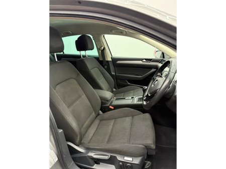 2017 Volkswagen Passat - thumbnail 7