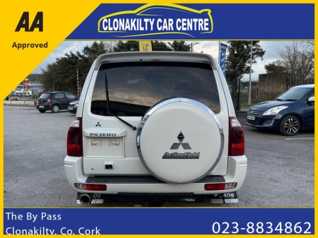 2006 Mitsubishi Pajero - thumbnail 7