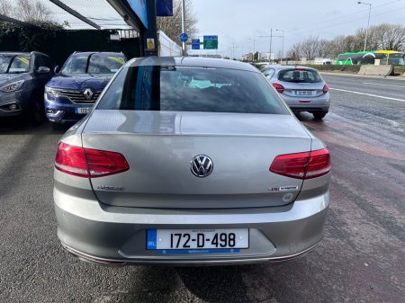 2017 Volkswagen Passat - thumbnail 9