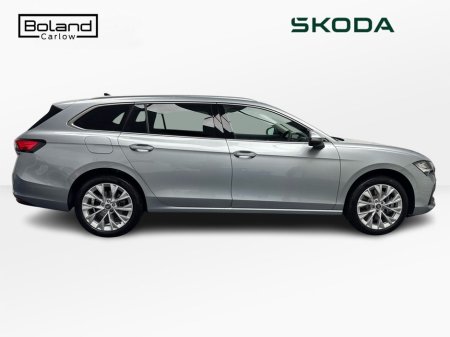 2026 Skoda Superb - thumbnail 4