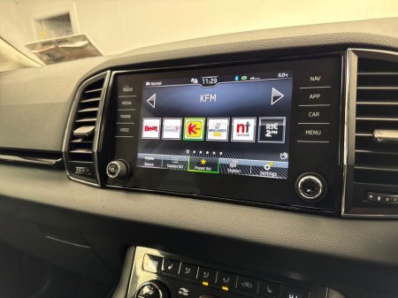 2024 Skoda Karoq 2.0TDI SEL *5.9% APR* €70 PER WEEK ON PCP €35,995 thumbnail