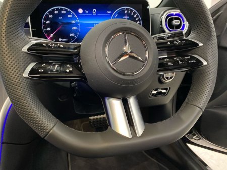 2025 Mercedes-Benz CLE CLE 300 e Premium €75,950 thumbnail