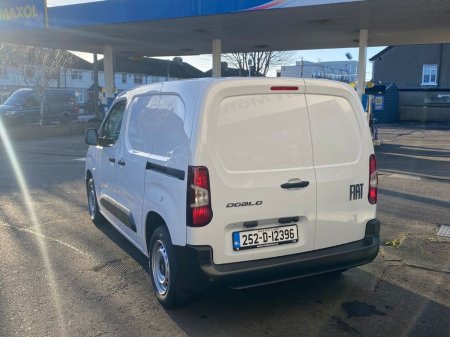 2025 Fiat Doblo SWB 1.5 100HP 650KG 4DR €21,495 thumbnail