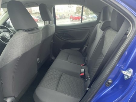 2022 Toyota Yaris Cross - thumbnail 9