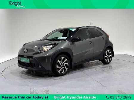 2023 Toyota Aygo X 1.0 DESIGN 4DR €18,950 thumbnail