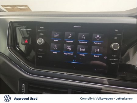 2024 Volkswagen Polo 1.0 TSI 95HP R-Line thumbnail