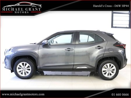 2023 Toyota Yaris Cross 1.5 HYBRID CVT AUTOMATIC LUNA 1 OWNER IRISH CAR €24,900 thumbnail