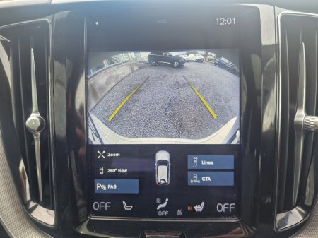 2020 Volvo XC60 - thumbnail 16