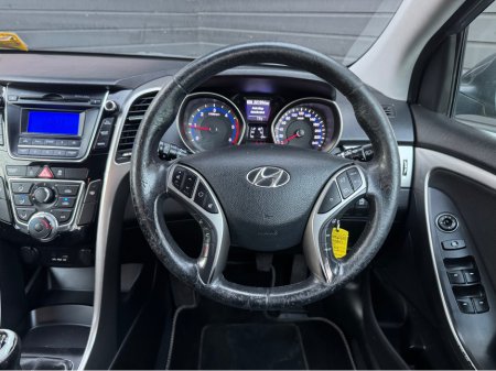 2012 Hyundai i30 - thumbnail 8