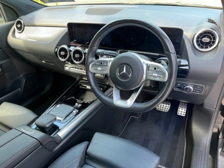 2021 Mercedes-Benz GLA Class 250E AMG EXCLUSIVE EDITION €34,995 thumbnail