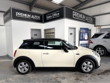 2017 MINI Hatch D XN32 2DR COOPER €5,950