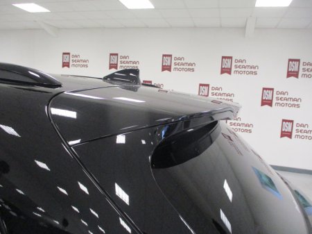 2025 Leapmotor C10 EREV 28.4kWh Design €45,950 thumbnail