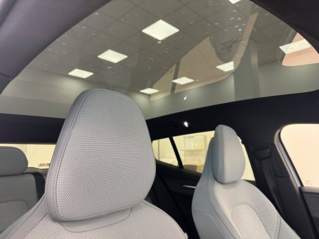 2024 Volvo EX30 Twin Motor BEV 428hp Ultra €37,950 thumbnail