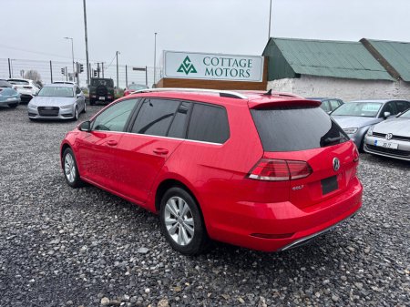 2018 Volkswagen Golf - view 3