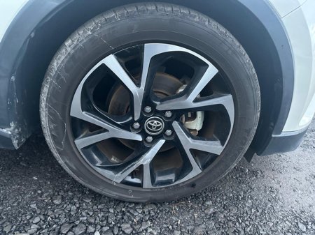 2017 Toyota C-HR 1.8 Petrol Hybrid Automatic - 2017 (4688) €18,595 thumbnail