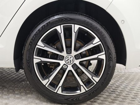 2019 Volkswagen Golf 2.0 TDI Automatic €22,995 thumbnail